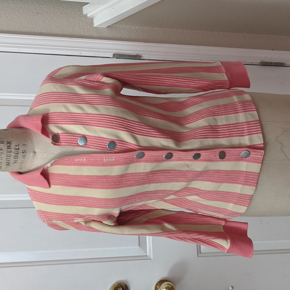 1960s cotton groovy sweater with metal buttons